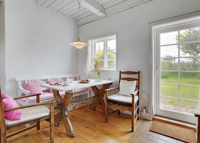 Helny - 300m From The Sea By Interhome *